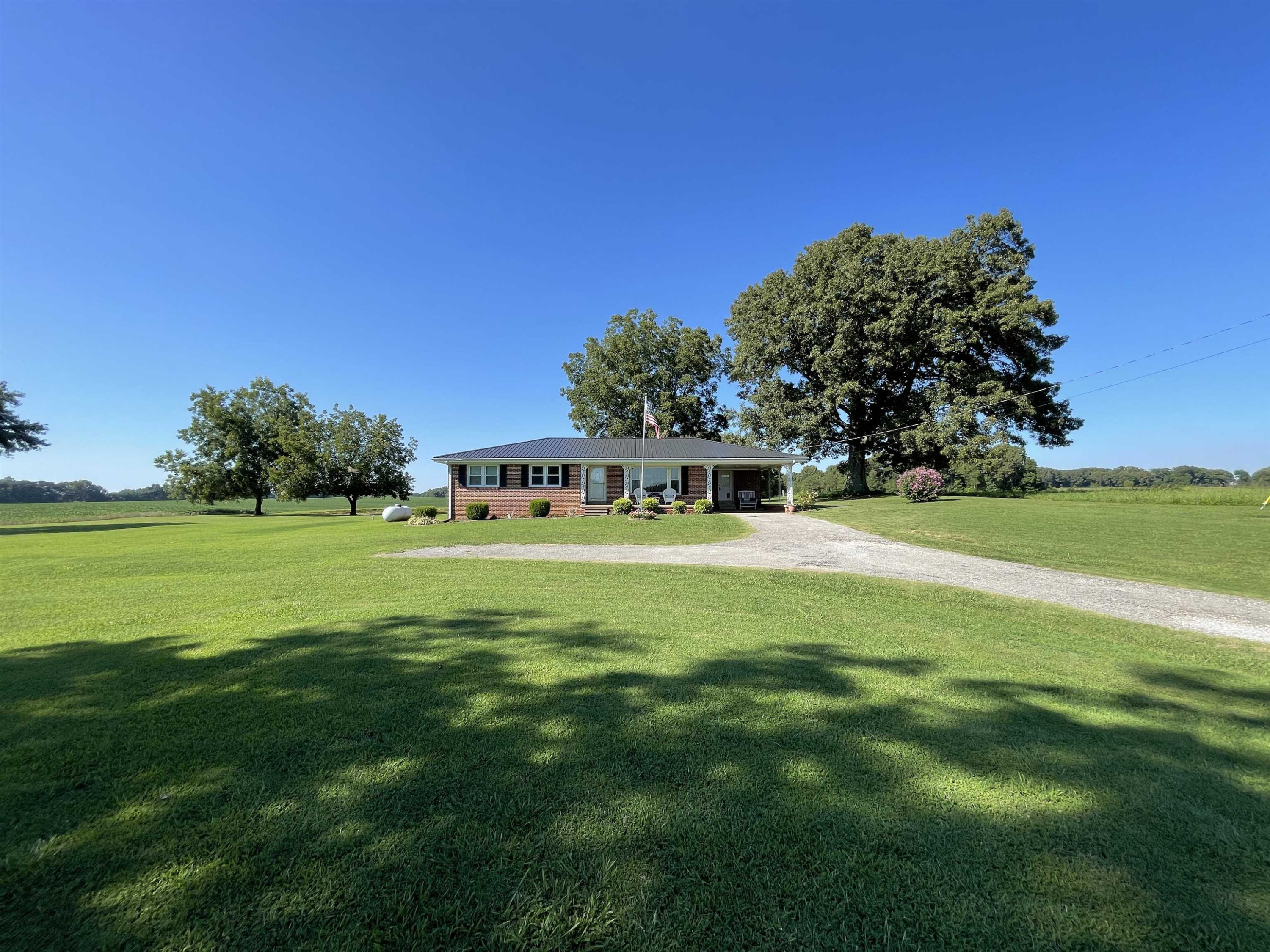 2507 East Grove Road Gleason, TN 38229 - Photo 37 of 37 a view of a house with a big yard