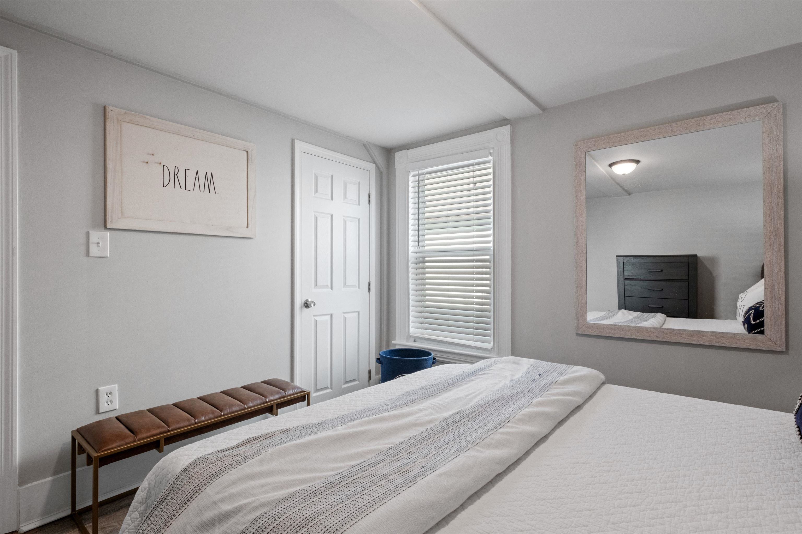 526 Hevey Street, Unit 3 Manchester, NH 03102 - Photo 14 of 18