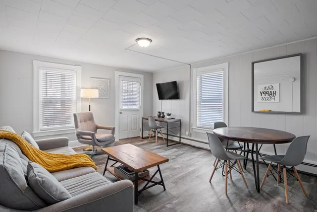 $2,350 | 526 Hevey Street, Unit 3, Manchester, NH 03102