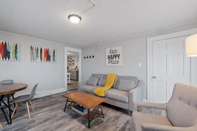 $2,350 | 526 Hevey Street, Unit 3, Manchester, NH 03102