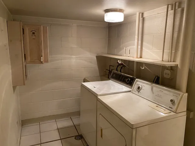 $239,000 | 13 Eastham Court, Unit 13, Schaumburg, IL 60193