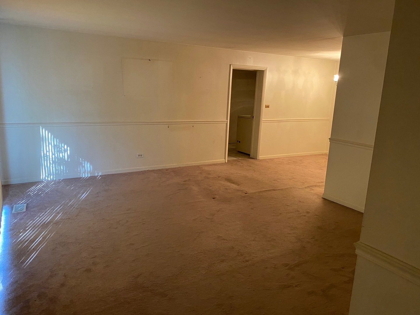 13 Eastham Court, Unit 13 Schaumburg, IL 60193 - Photo 5 of 8