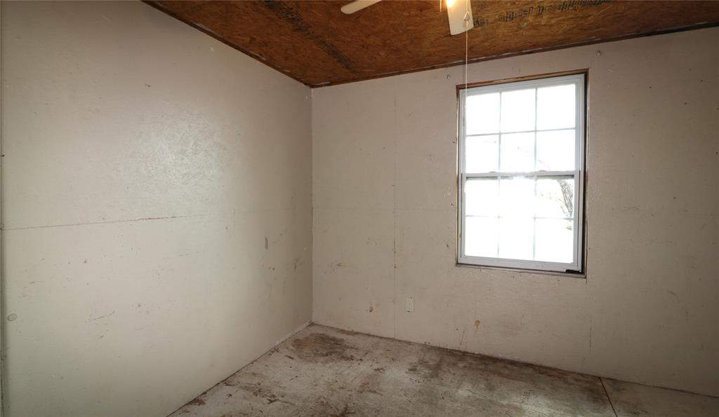 3026 Hilltop Road Granbury, TX 76048 - Photo 9 of 12