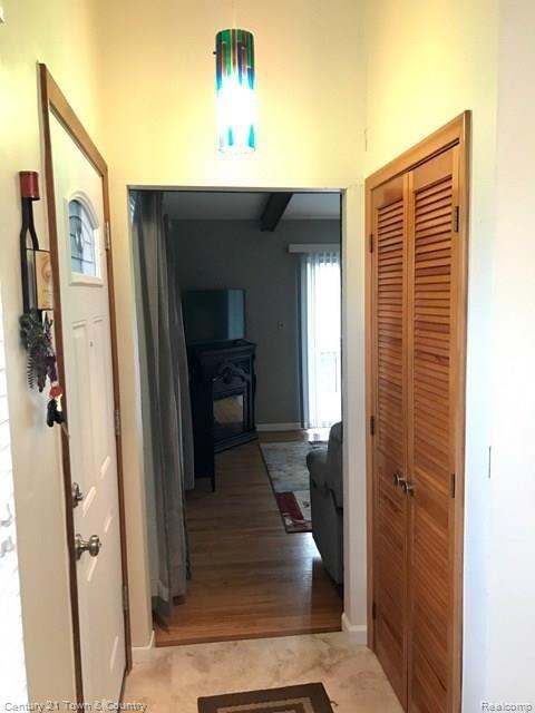 23275 Rochelle Street Macomb, MI 48042 - Photo 13 of 38 12.jpg