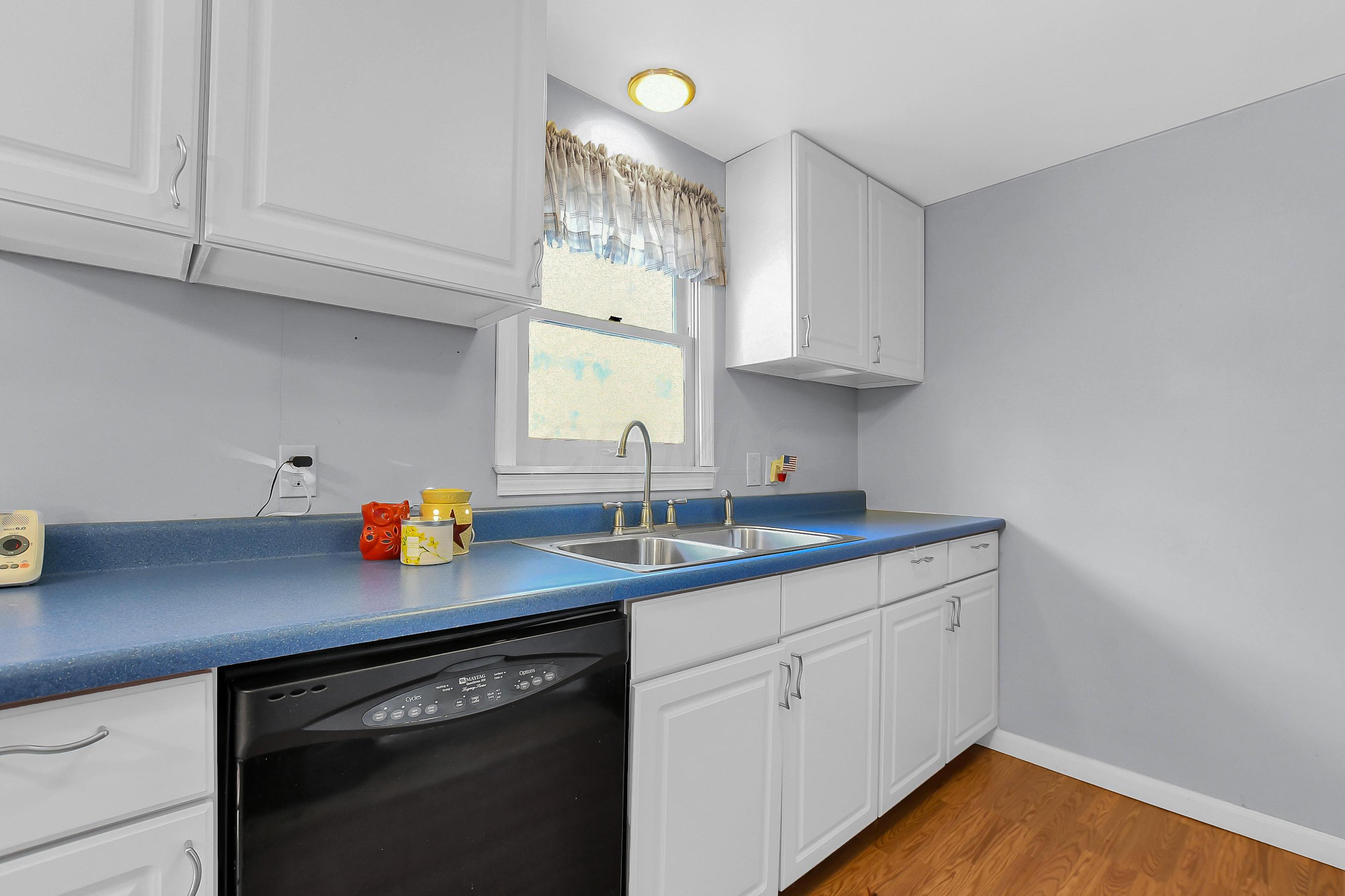 5920 Adamsville Road Zanesville, OH 43701 - Photo 10 of 25