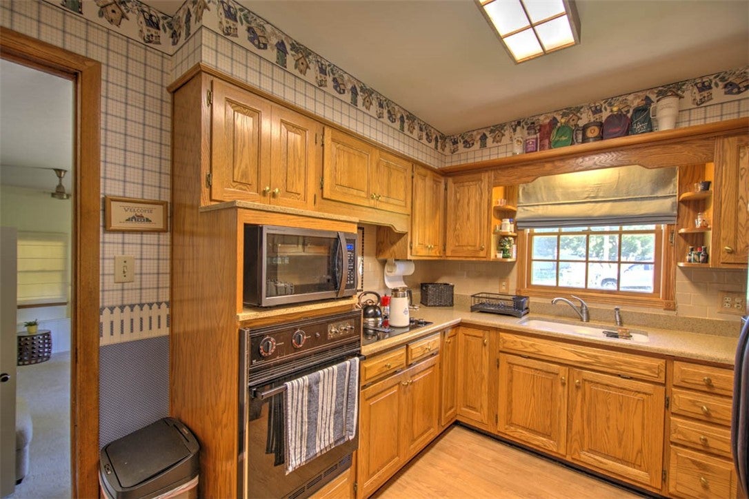 3425 North University Avenue Decatur, IL 62526 - Photo 14 of 35 Gallery Image 14