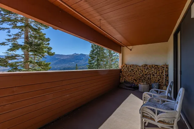 $899,000 | 20 Bridges Lane, Unit 105, Mammoth Lakes, CA 93546