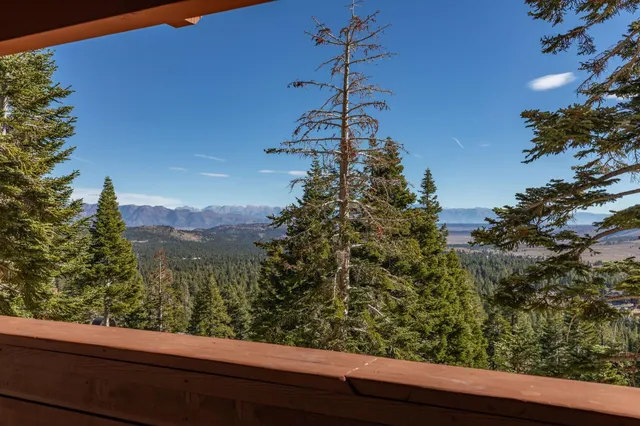 $899,000 | 20 Bridges Lane, Unit 105, Mammoth Lakes, CA 93546