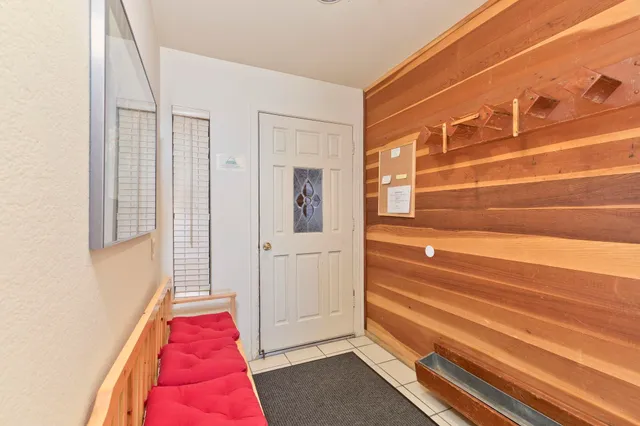 $899,000 | 20 Bridges Lane, Unit 105, Mammoth Lakes, CA 93546