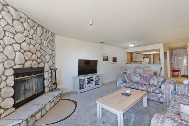 $899,000 | 20 Bridges Lane, Unit 105, Mammoth Lakes, CA 93546