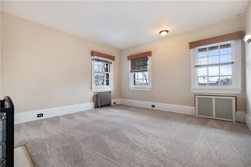 4305 Centre Pittsburgh, PA 15213 - Photo 29 of 47 an empty room with windows