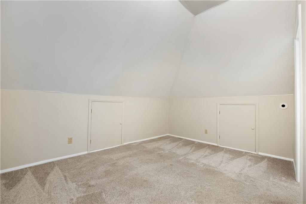 4305 Centre Pittsburgh, PA 15213 - Photo 36 of 47 a view of an empty room