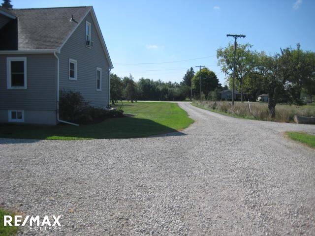 7058 Springborn Road East China, MI 48054 - Photo 29 of 37 50096122-28.JPG