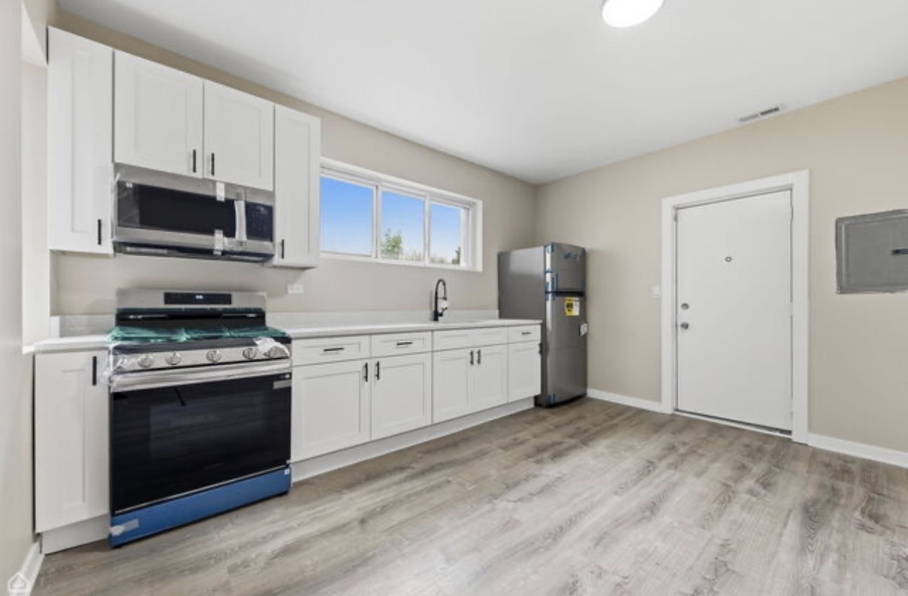 7741 South Phillips Avenue, Unit 2 Chicago, IL 60649 - Photo 13 of 15