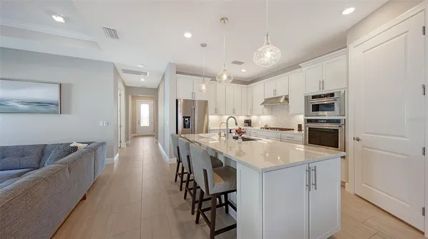 $5,500 | 7675 Summerland Cove, Bradenton, FL 34202