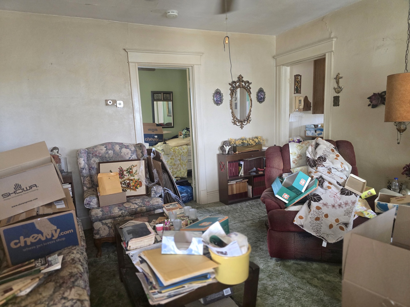 157-159 West Hickory Street Kankakee, IL 60901 - Photo 20 of 33 a living room with furniture and wooden floor