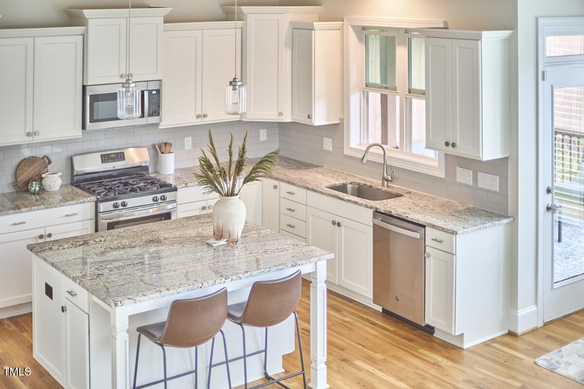 5106 Centerbud Place Raleigh, NC 27606 - Photo 53 of 55 067