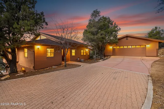 $1,088,000 | 2394 Oakwood Drive, Prescott, AZ 86305