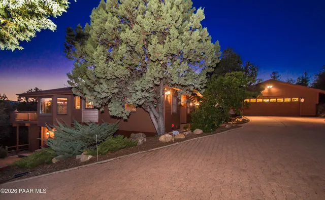 $1,088,000 | 2394 Oakwood Drive, Prescott, AZ 86305