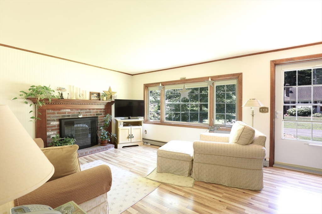 42 Yawl Road Osterville, MA 02655 - Photo 13 of 31 Gallery Image 13