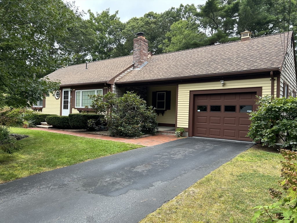 42 Yawl Road Osterville, MA 02655 - Photo 2 of 31 Gallery Image 2
