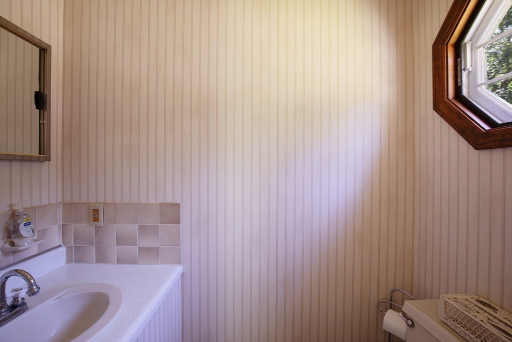 42 Yawl Road Osterville, MA 02655 - Photo 21 of 31 Gallery Image 21