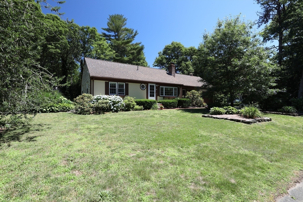 42 Yawl Road Osterville, MA 02655 - Photo 6 of 31 Gallery Image 6
