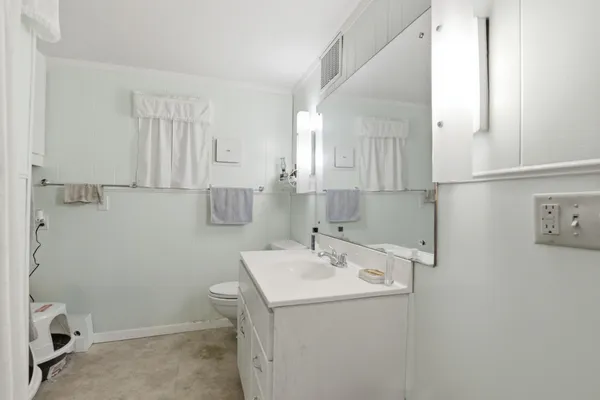 $159,900 | 15359 North Clear Lake Drive, Big Rapids, MI 49307