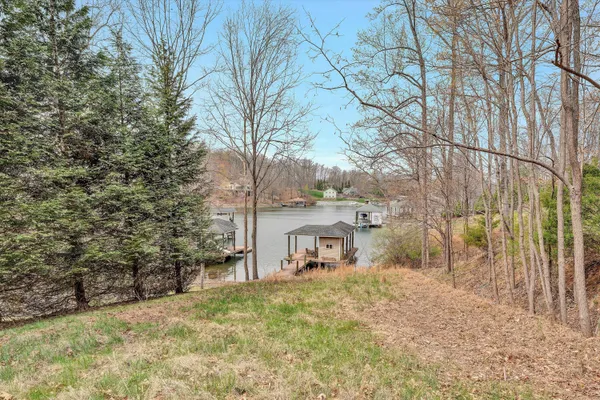 $408,000 | 951 Piney Point Road, Union Hall, VA 24176