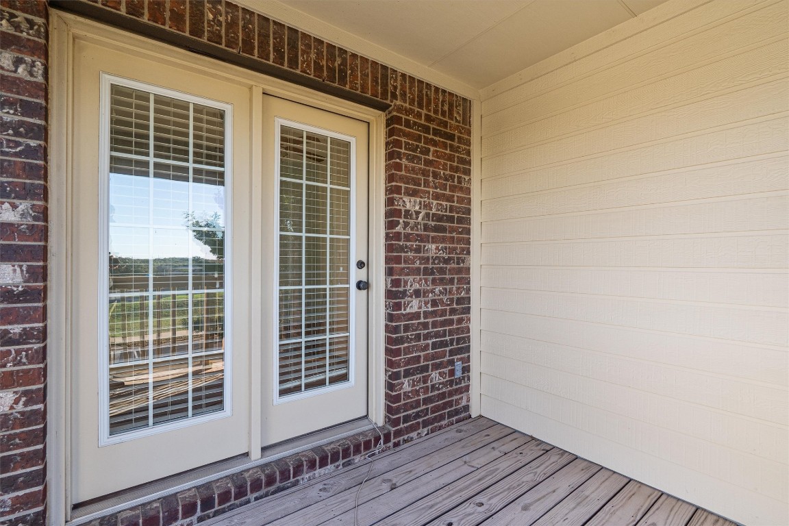 422 Village Commons Boulevard Georgetown, TX 78633 - Photo 21 of 40 a view of front door