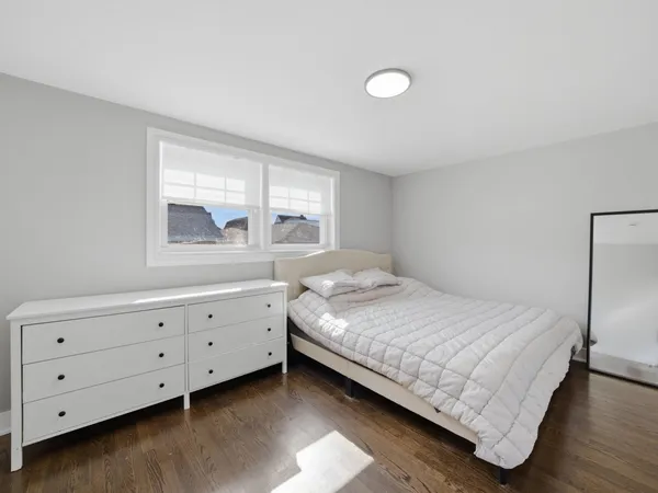 $395,000 | 5301 South Menard Avenue, Chicago, IL 60638