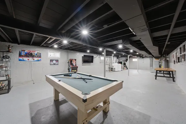 $395,000 | 5301 South Menard Avenue, Chicago, IL 60638