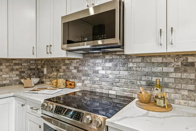 $669,000 | 818 2nd Street West, Sonoma, CA 95476