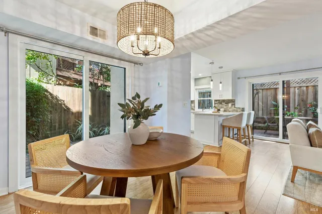 $669,000 | 818 2nd Street West, Sonoma, CA 95476