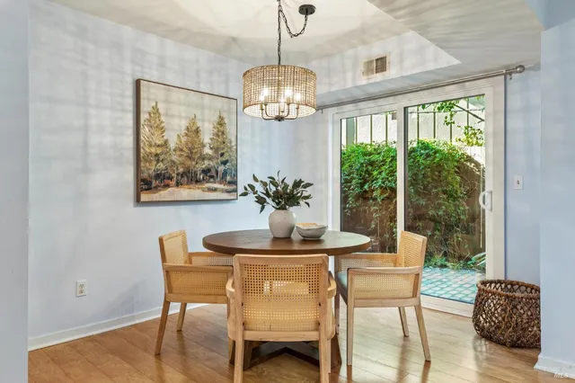 $669,000 | 818 2nd Street West, Sonoma, CA 95476