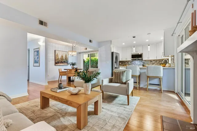 $669,000 | 818 2nd Street West, Sonoma, CA 95476