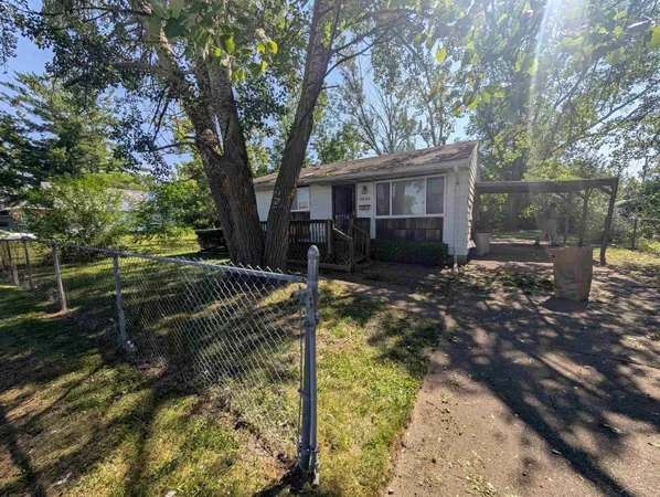$17,900 | 3250 Douglass Street, Saginaw, MI 48601