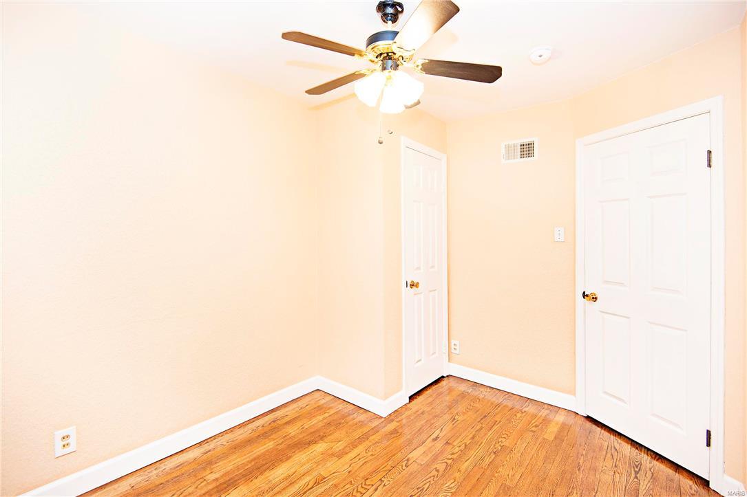 9435 Reavis Barracks Road St. Louis, MO 63123 - Photo 17 of 35