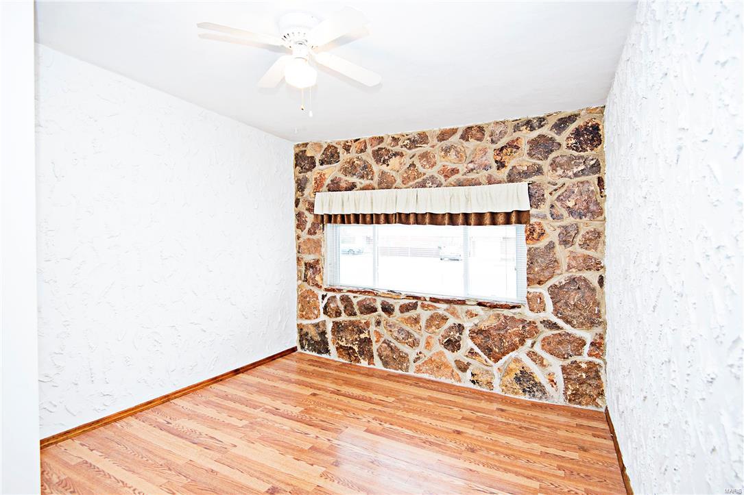 9435 Reavis Barracks Road St. Louis, MO 63123 - Photo 21 of 35
