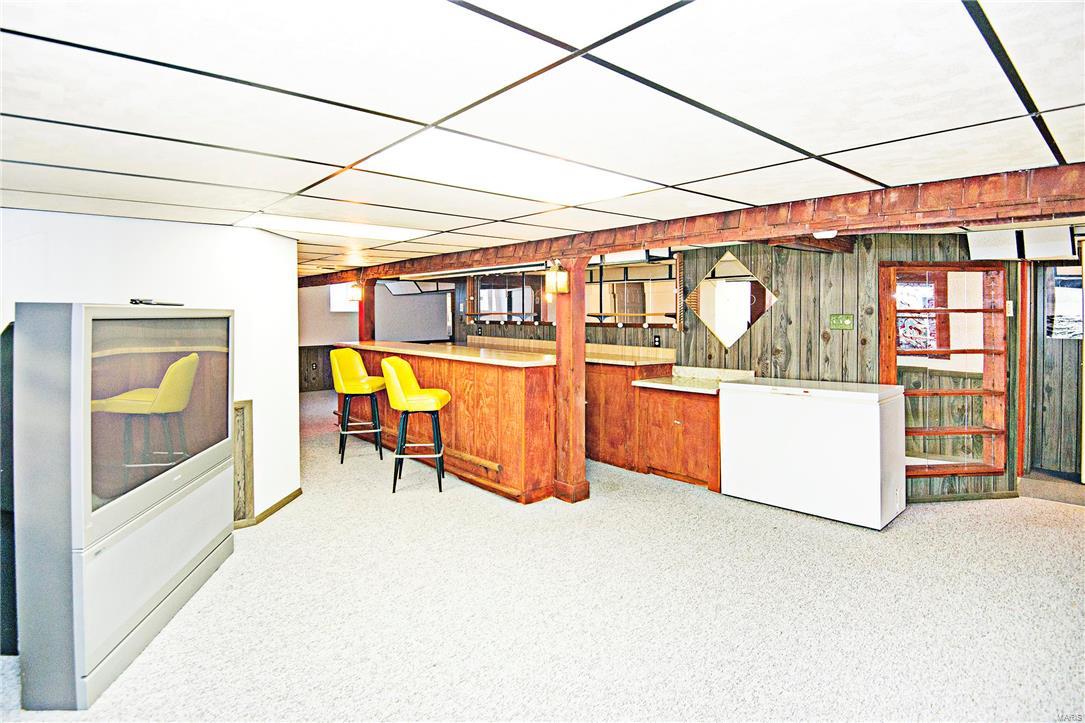 9435 Reavis Barracks Road St. Louis, MO 63123 - Photo 25 of 35