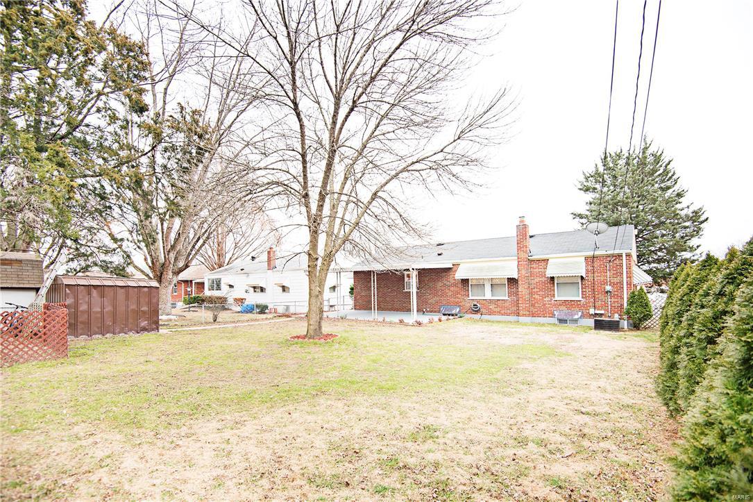 9435 Reavis Barracks Road St. Louis, MO 63123 - Photo 32 of 35