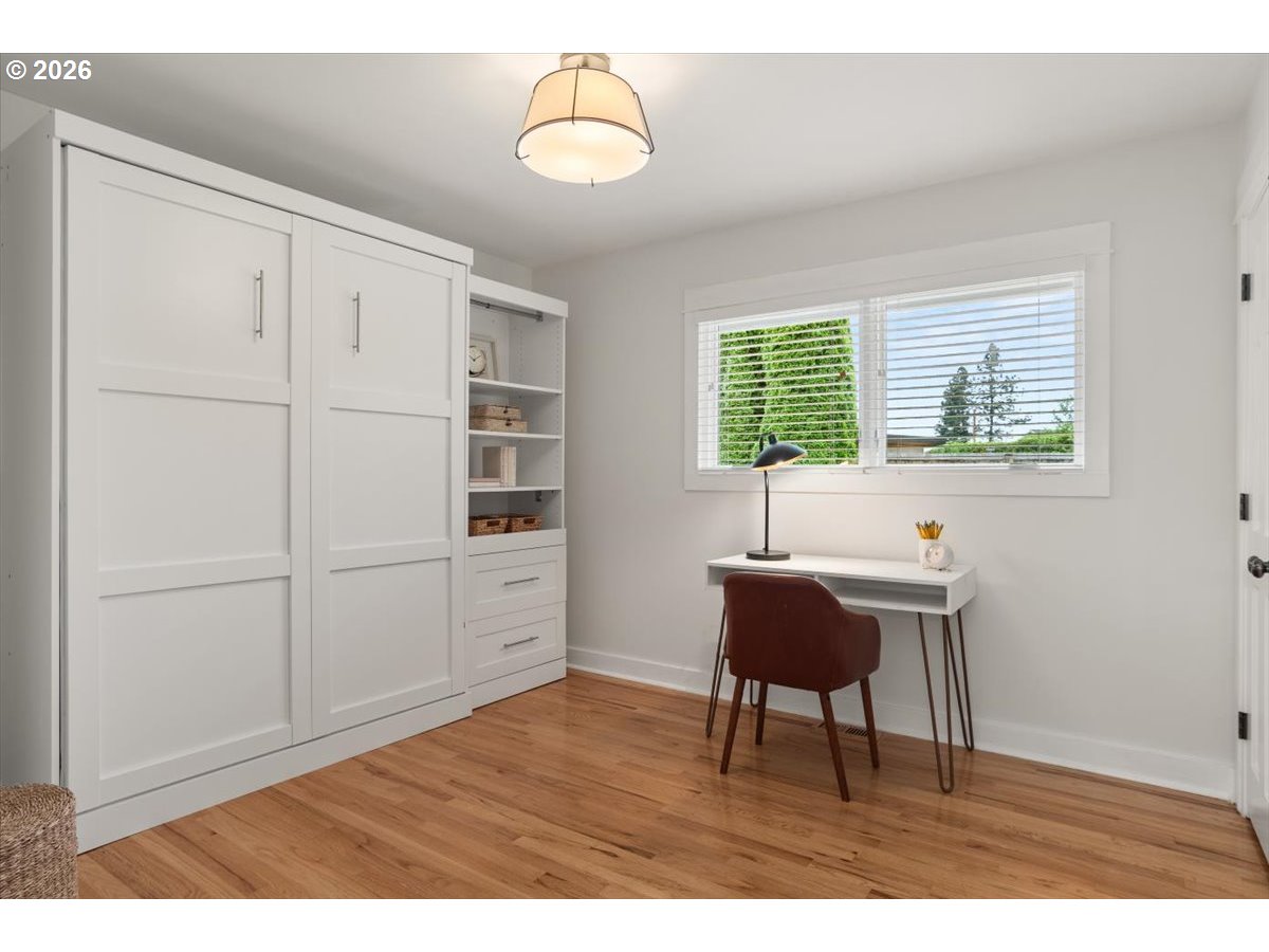 4059 Southwest Patrick Place Portland, OR 97239 - Photo 23 of 42