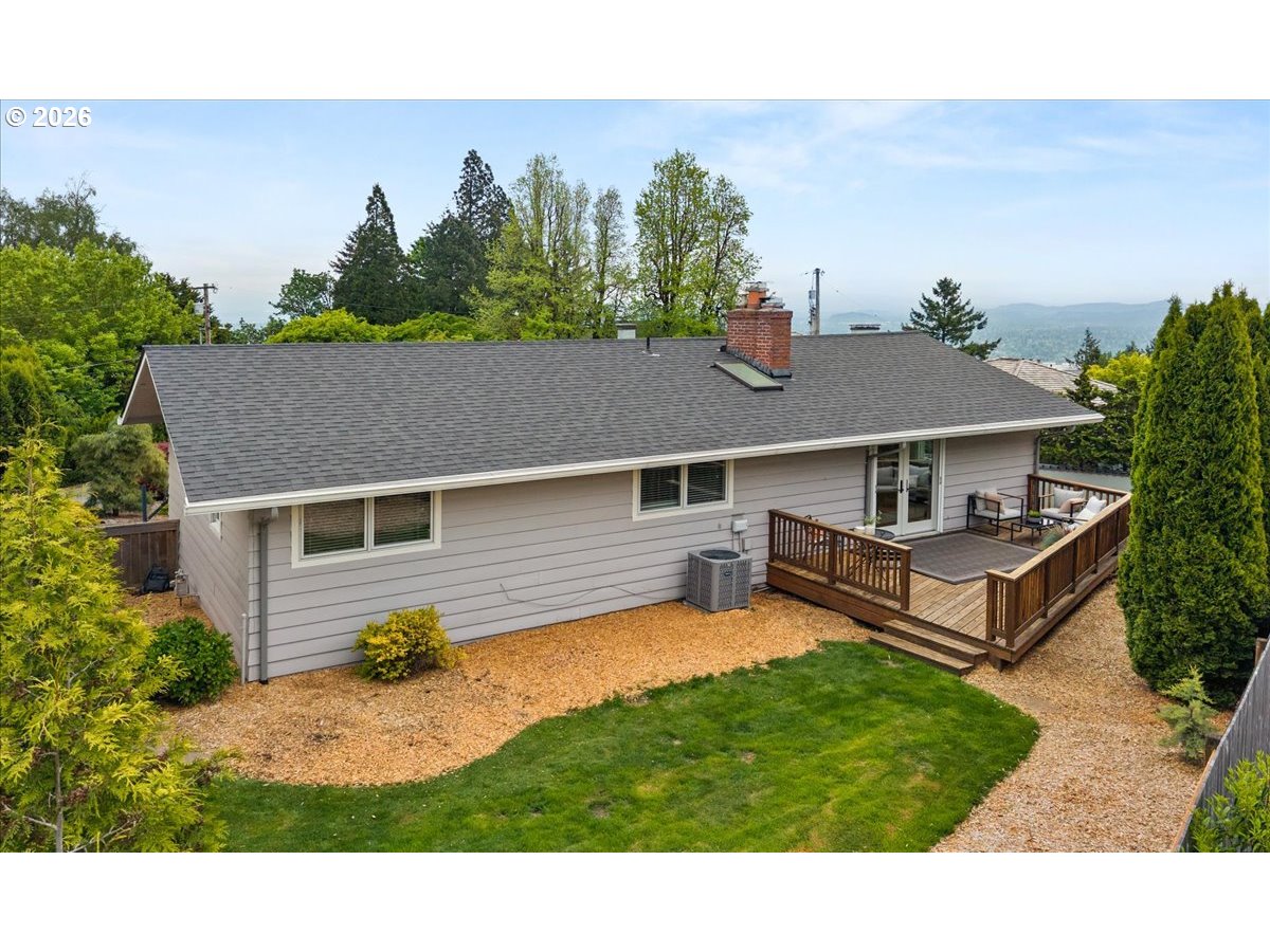 4059 Southwest Patrick Place Portland, OR 97239 - Photo 34 of 42