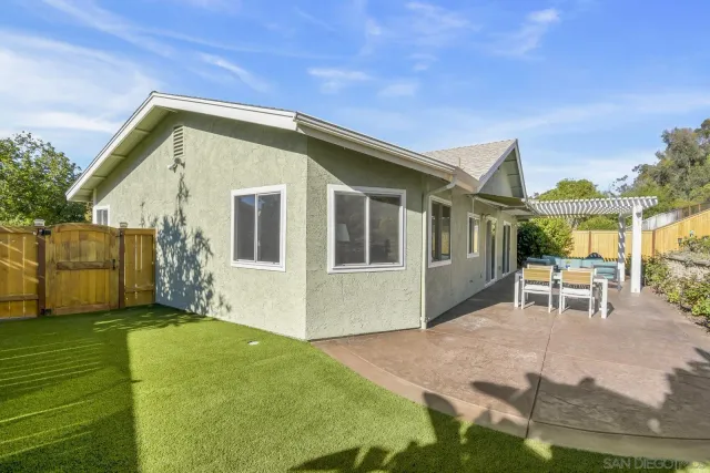 $1,350,000 | 12061 Rue Des Amis, San Diego, CA 92131