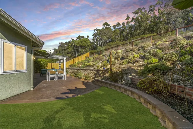 $1,350,000 | 12061 Rue Des Amis, San Diego, CA 92131