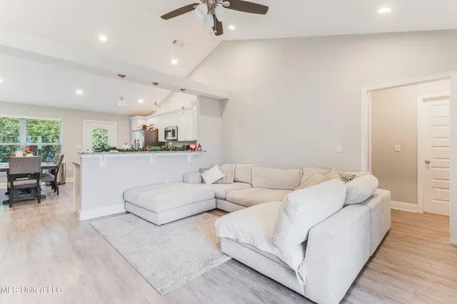 $1,675 | 13777 Shelby Court, Gulfport, MS 39503