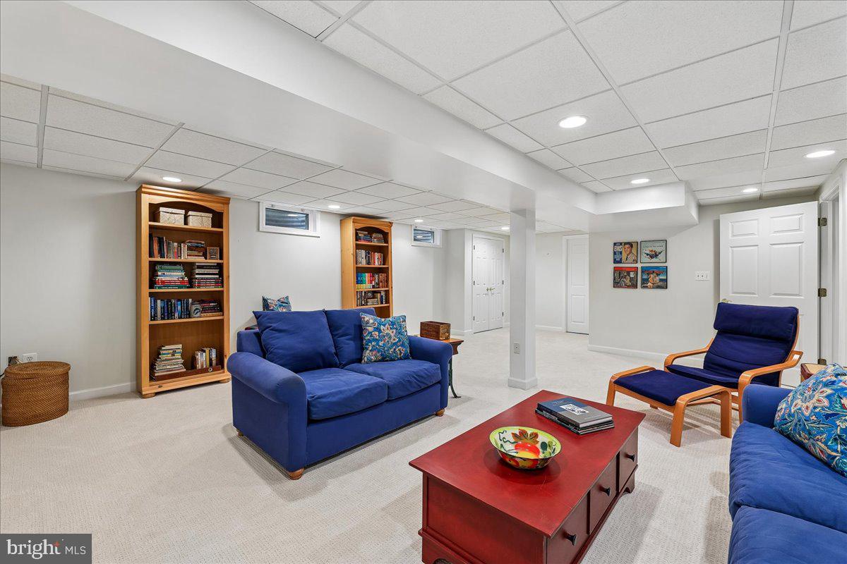 2520 Penny Royal Lane Reston, VA 20191 - Photo 28 of 40
