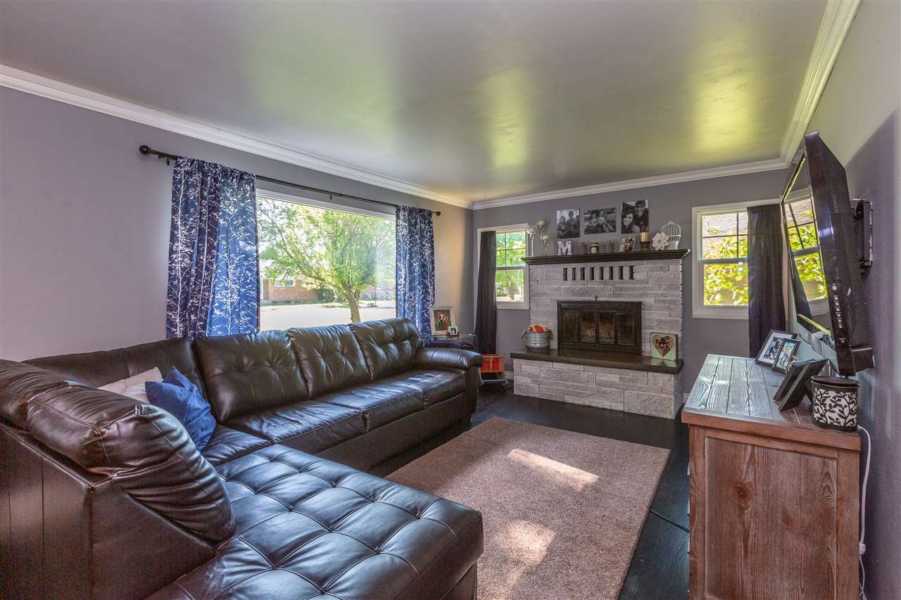 2517 Ella Road Spokane Valley, WA 99212 - Photo 4 of 20