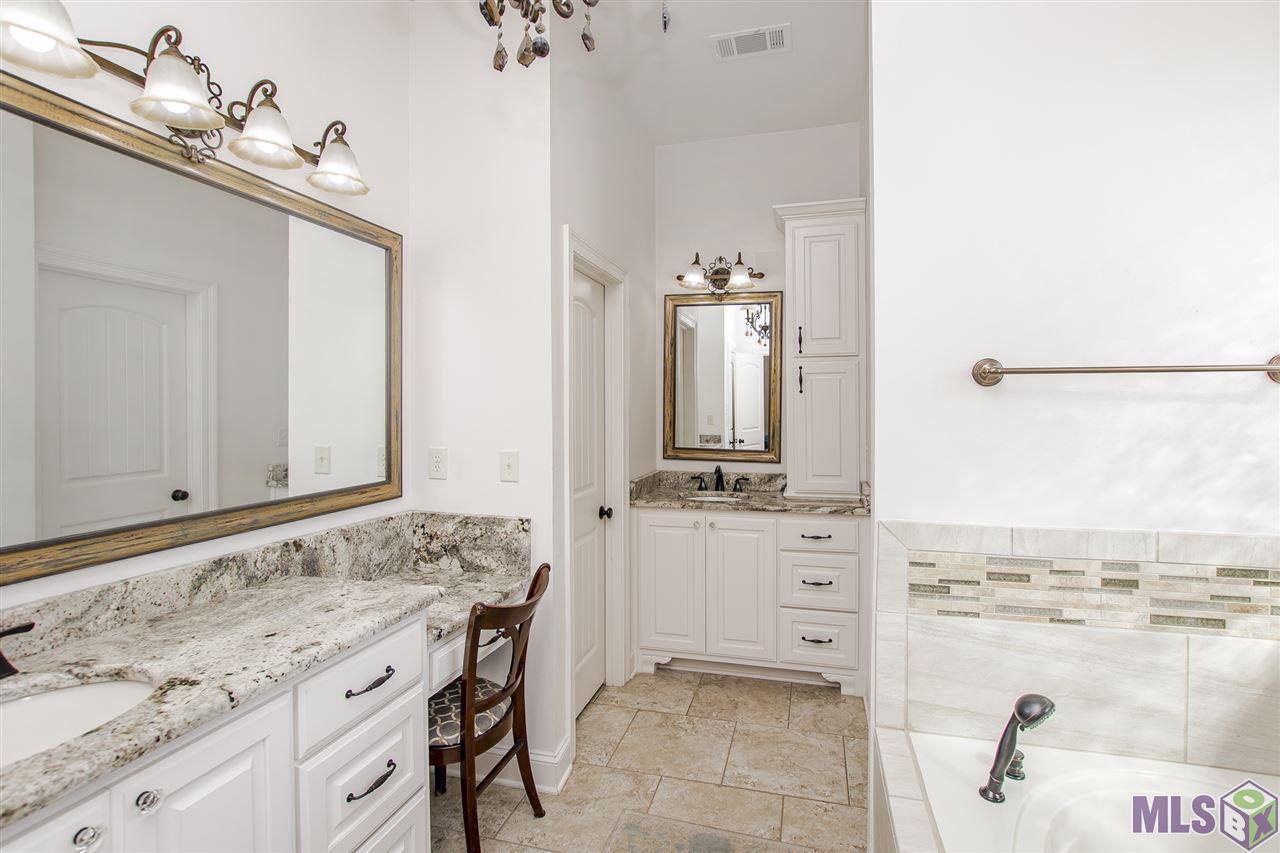 45249 Oliver Road St. Amant, LA 70774 - Photo 13 of 25 Gallery Image 13