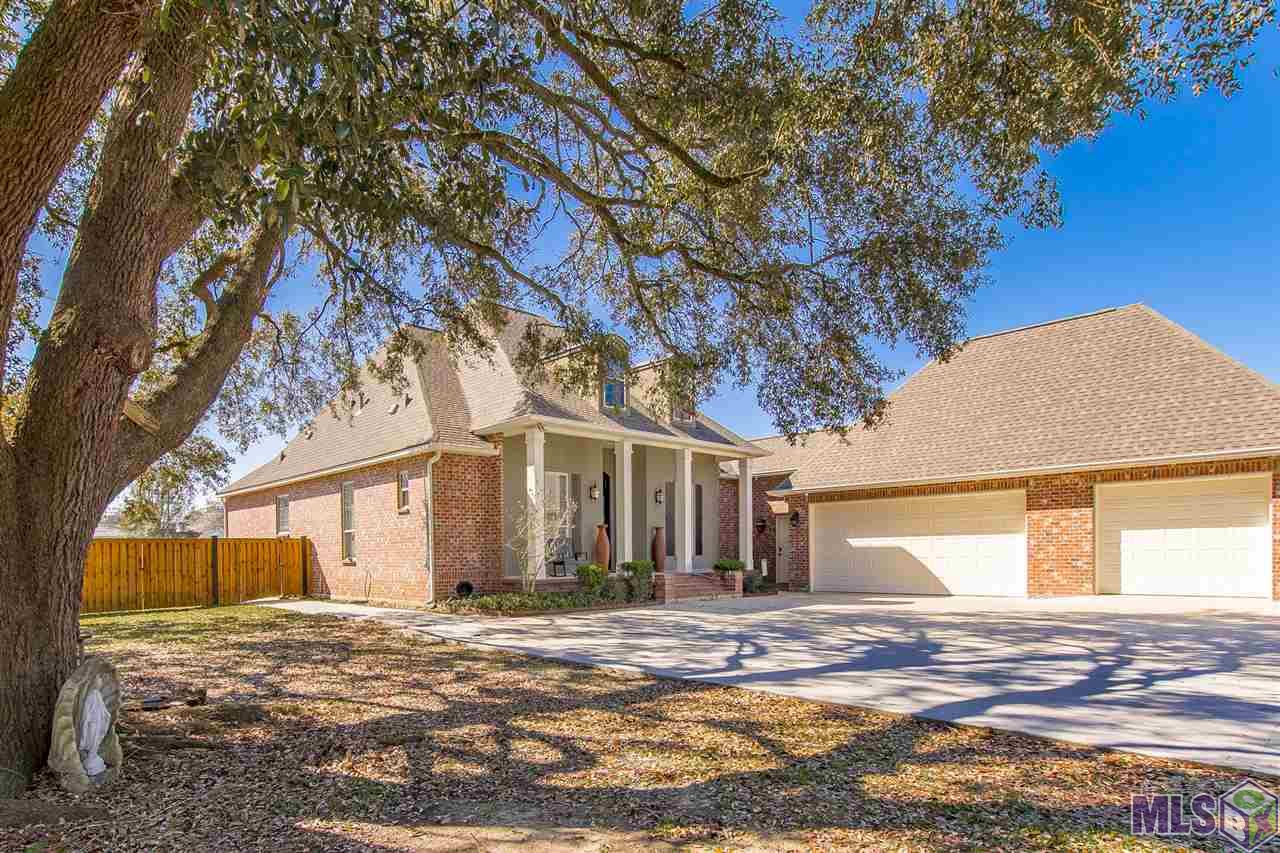 45249 Oliver Road St. Amant, LA 70774 - Photo 2 of 25 Gallery Image 2